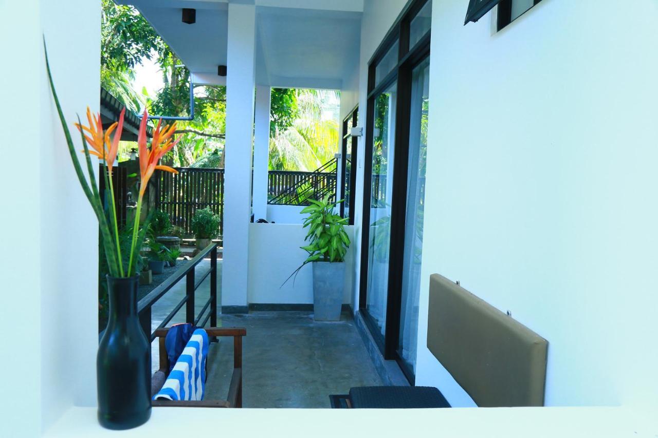 Bed and Breakfast Srimany à Mirissa Extérieur photo
