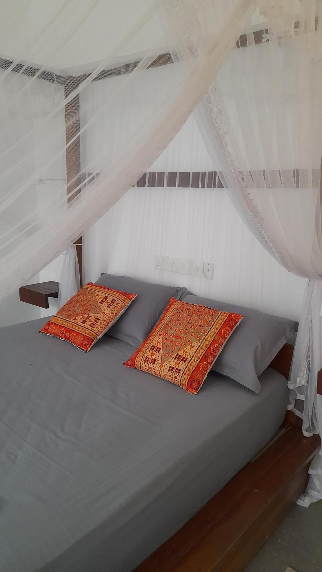 Bed and Breakfast Srimany à Mirissa Extérieur photo